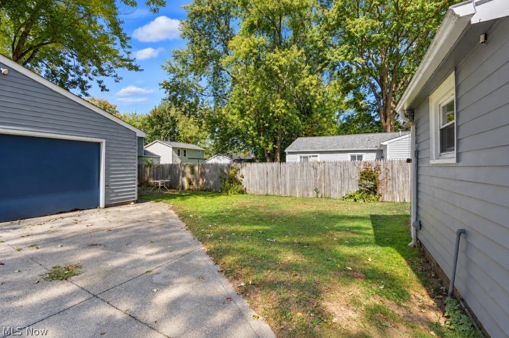 1136 Grand Avenue Madison OH 44057