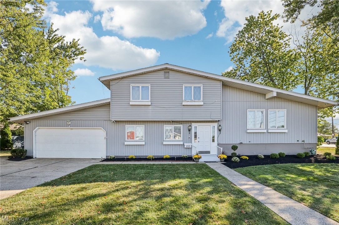 2315 Mark Drive Lorain OH 44052