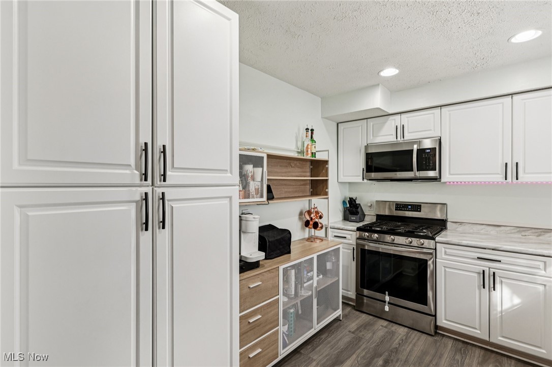 2315 Mark Drive Lorain OH 44052