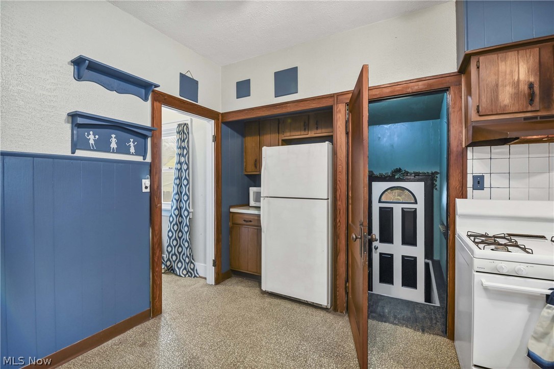 7510 Manhattan Avenue Parma OH 44129