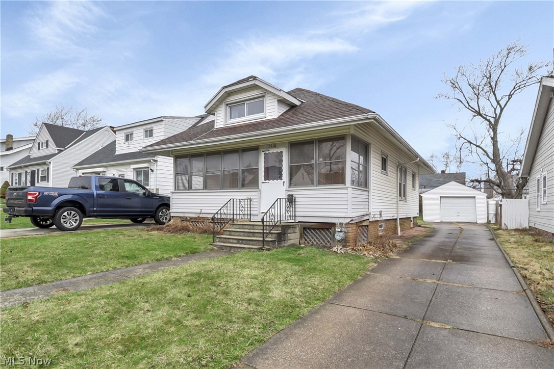 7510 Manhattan Avenue Parma OH 44129