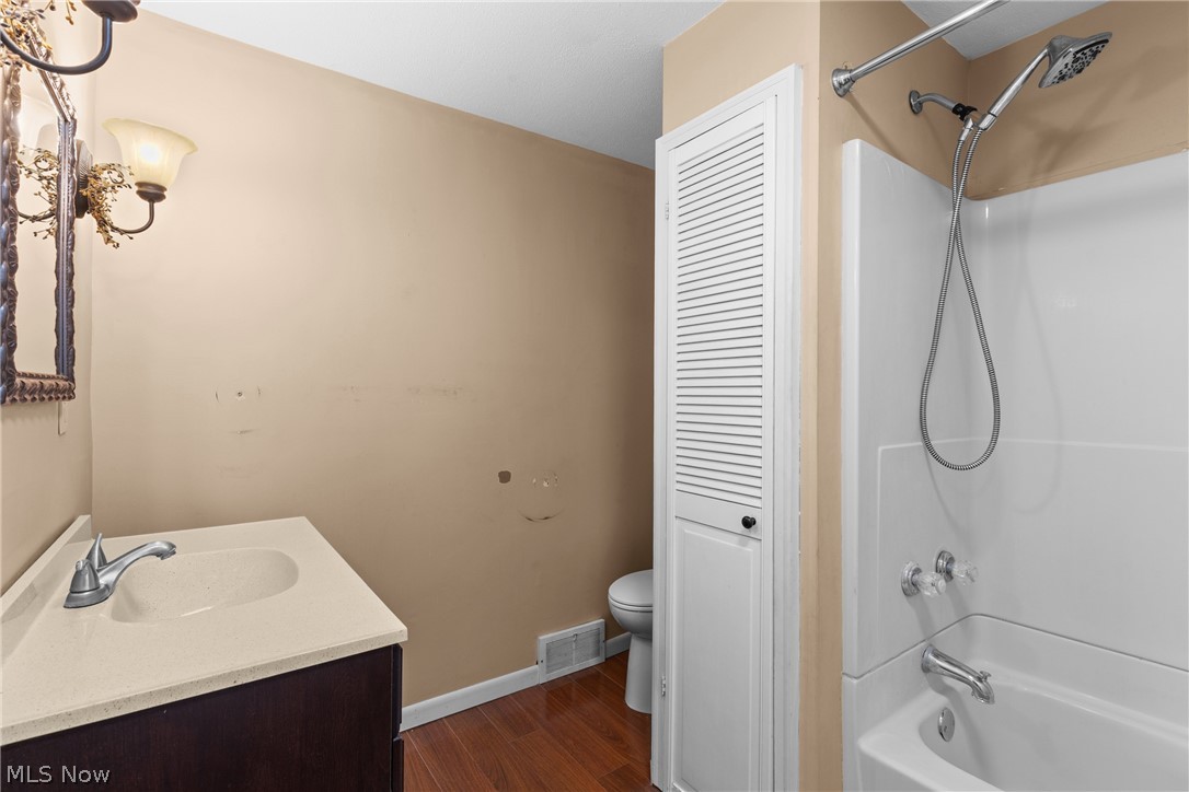 249 W 42nd Street Shadyside OH 43947