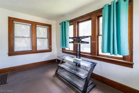 1056 Georgia Avenue Akron OH 44306