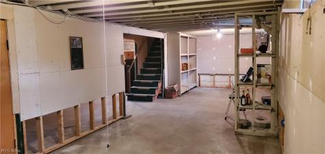 1794 Lilly Lane Alliance OH 44601