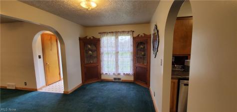 1794 Lilly Lane Alliance OH 44601
