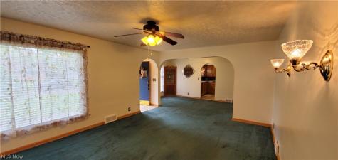 1794 Lilly Lane Alliance OH 44601