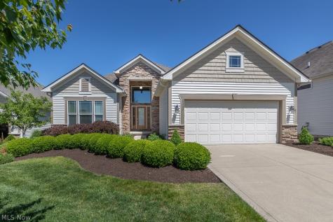 22238 North Trail Strongsville OH 44149