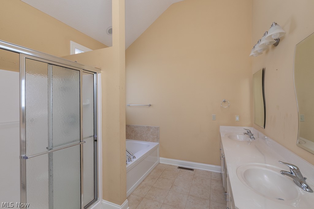 22238 North Trail Strongsville OH 44149