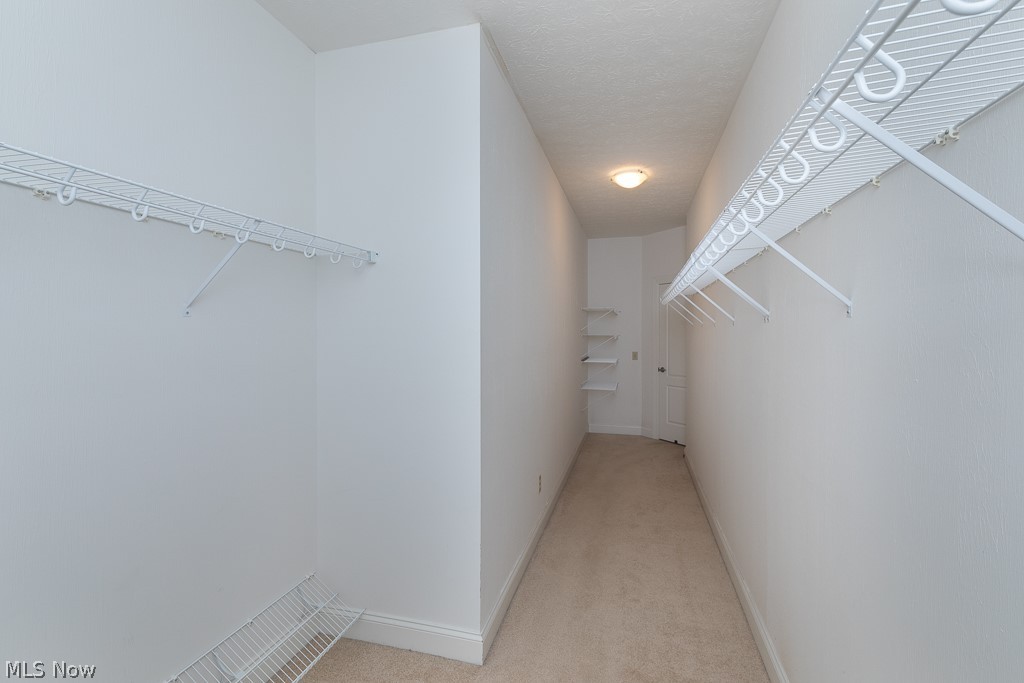 22238 North Trail Strongsville OH 44149