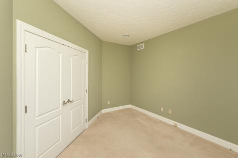 22238 North Trail Strongsville OH 44149