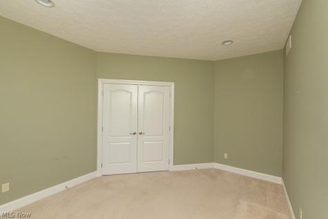 22238 North Trail Strongsville OH 44149
