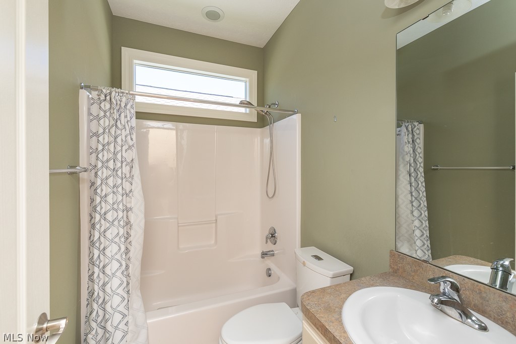 22238 North Trail Strongsville OH 44149