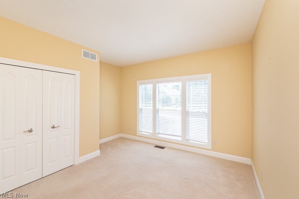 22238 North Trail Strongsville OH 44149