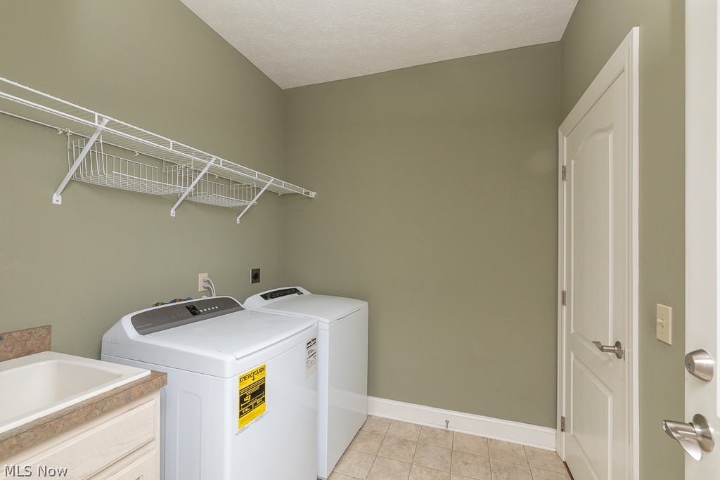 22238 North Trail Strongsville OH 44149