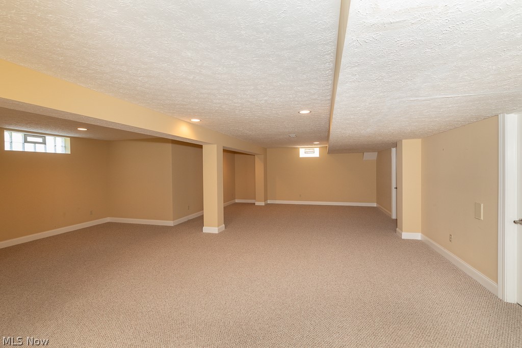 22238 North Trail Strongsville OH 44149