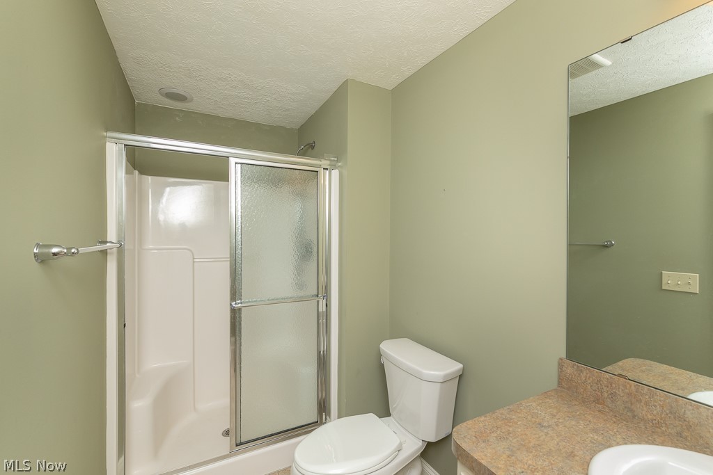22238 North Trail Strongsville OH 44149