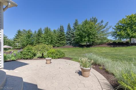 22238 North Trail Strongsville OH 44149