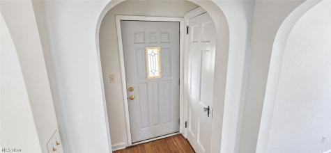 902 W 20th Street Lorain OH 44052