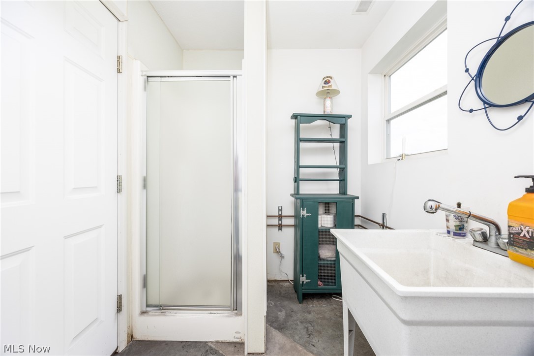 6 Gale Avenue Newport OH 45768