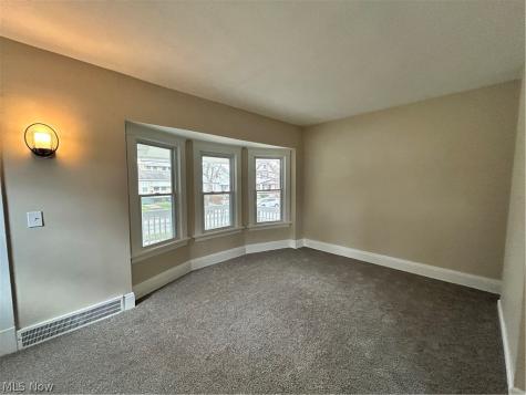 4881 E 85th Street Garfield Heights OH 44125