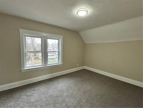 4881 E 85th Street Garfield Heights OH 44125