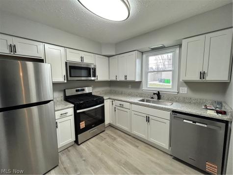 4881 E 85th Street Garfield Heights OH 44125