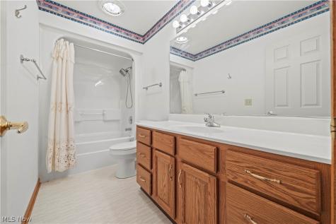 32194 Teasel Court Avon Lake OH 44012