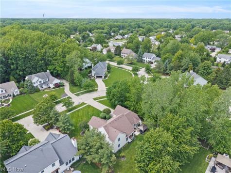 32194 Teasel Court Avon Lake OH 44012