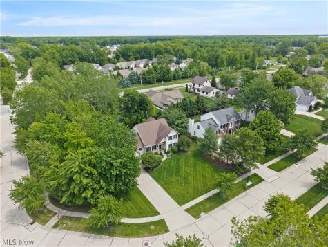 32194 Teasel Court Avon Lake OH 44012