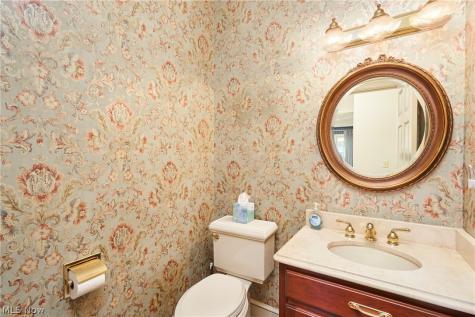 718 White Tail Ridge Drive Fairlawn OH 44333