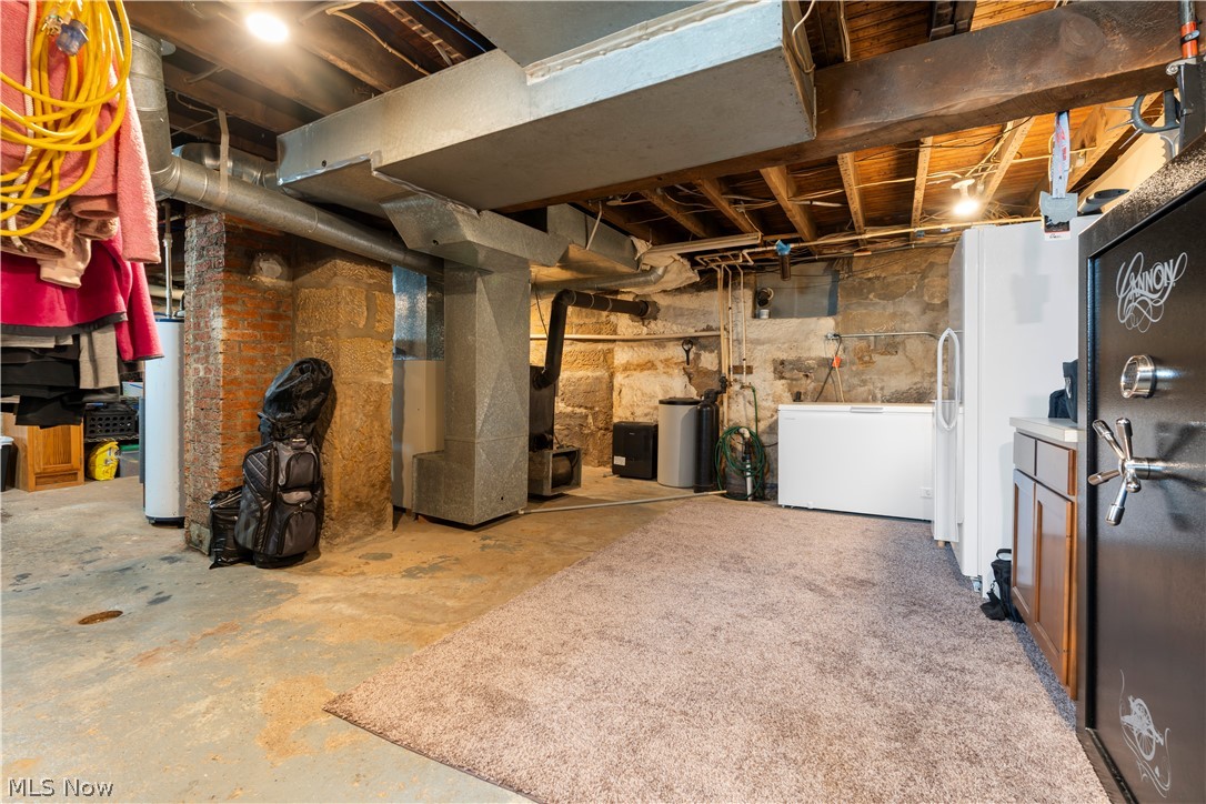 511 Milton Avenue Wilmot OH 44608