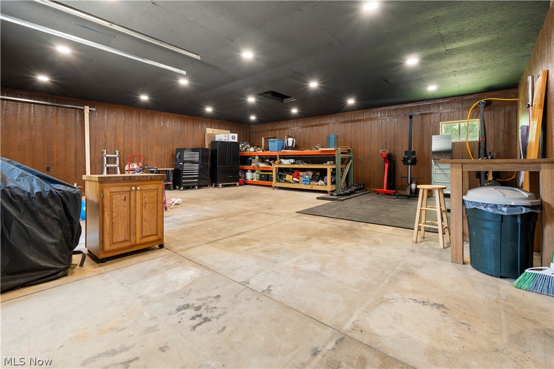 511 Milton Avenue Wilmot OH 44608