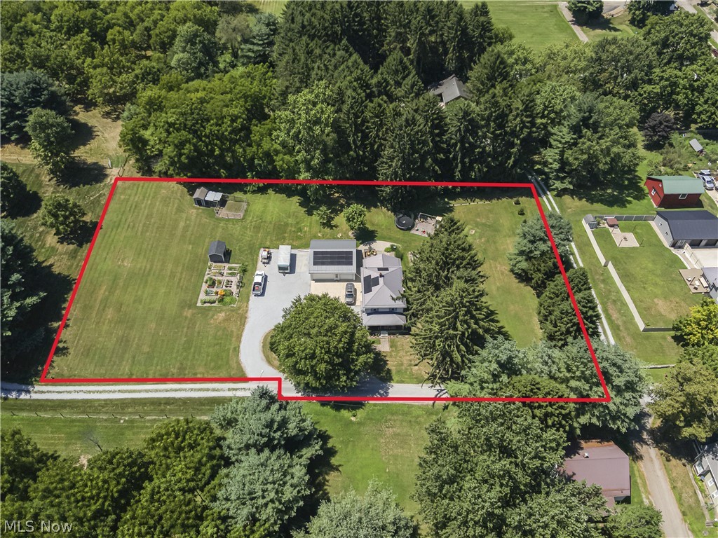 511 Milton Avenue Wilmot OH 44608