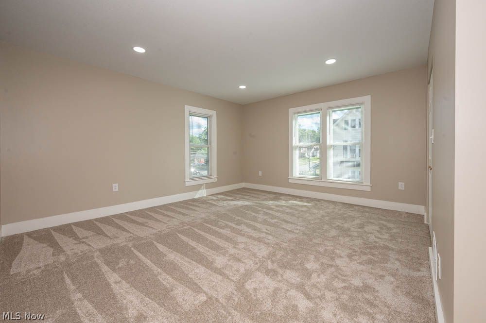 971 Newgarden Avenue Salem OH 44460