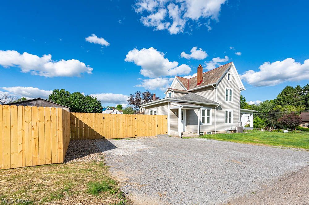971 Newgarden Avenue Salem OH 44460