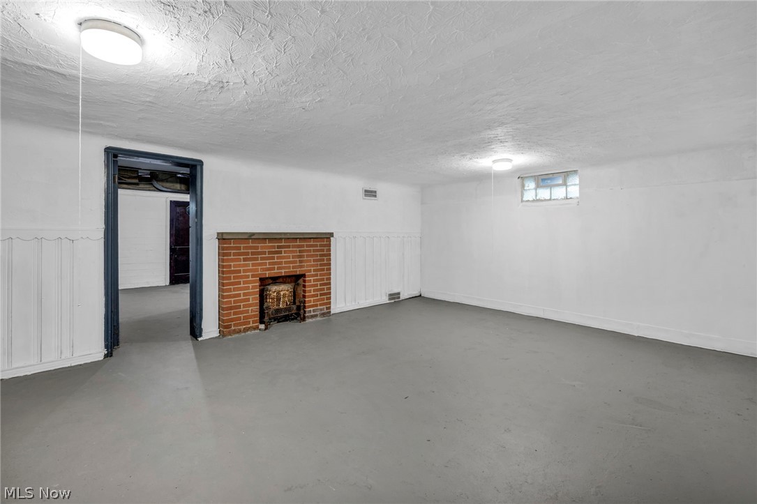 6610 Clark Avenue Cleveland OH 44102