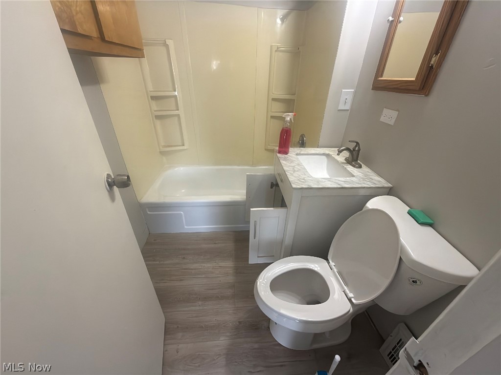3579 E 72nd Street Cleveland OH 44105