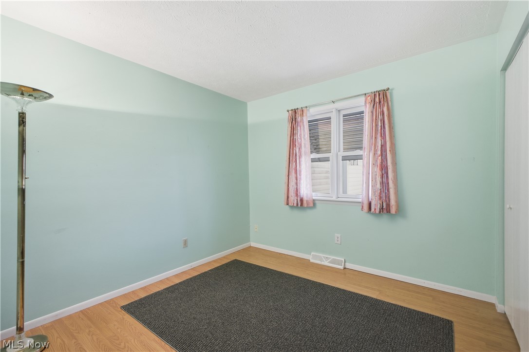 1029 Woodglen Avenue Newton Falls OH 44444