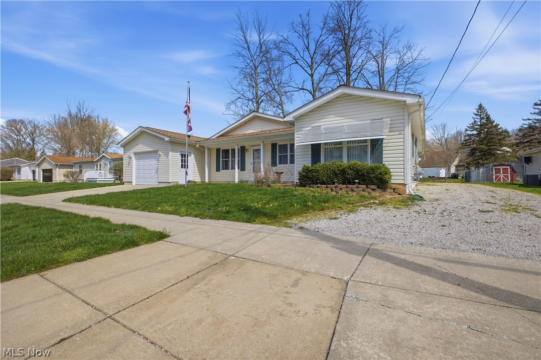 1029 Woodglen Avenue Newton Falls OH 44444
