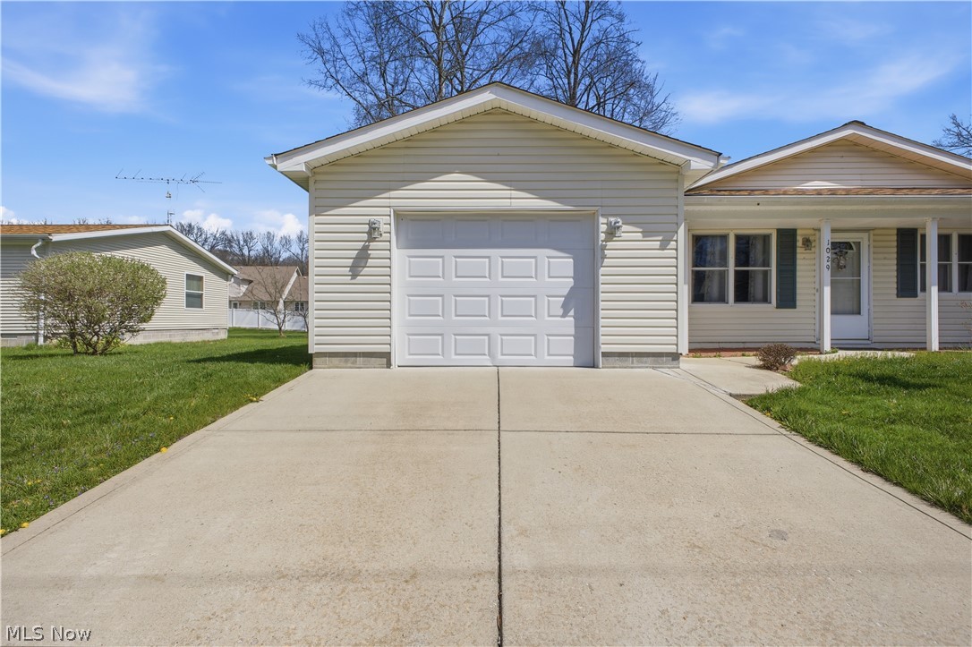 1029 Woodglen Avenue Newton Falls OH 44444