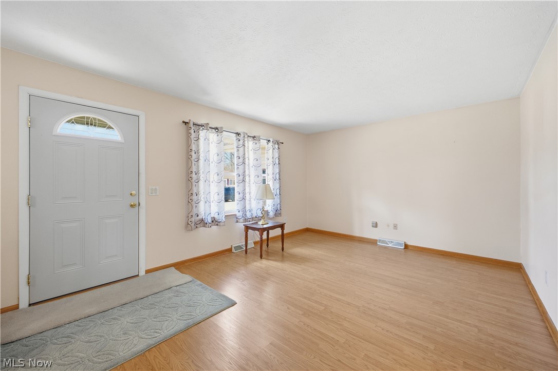 1029 Woodglen Avenue Newton Falls OH 44444