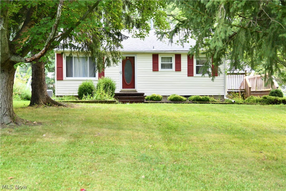 2194 Clearview Avenue NW Champion OH 44483