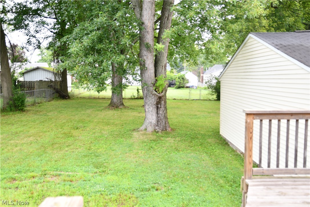 2194 Clearview Avenue NW Champion OH 44483