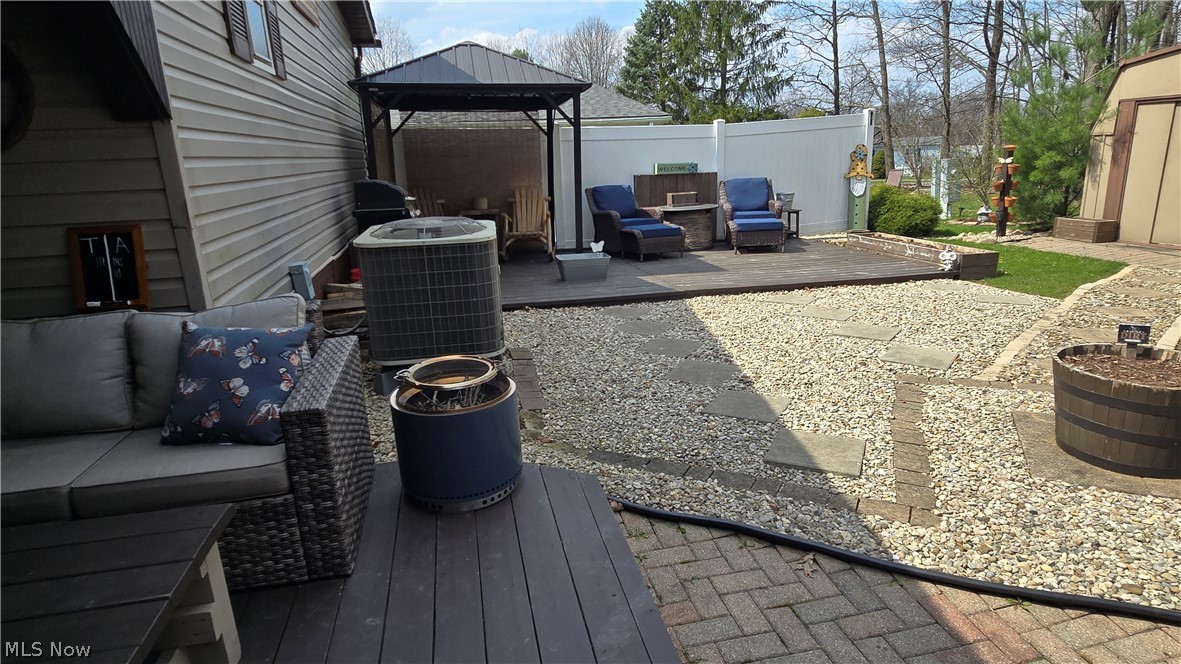 103 Greentree Hiram OH 44234