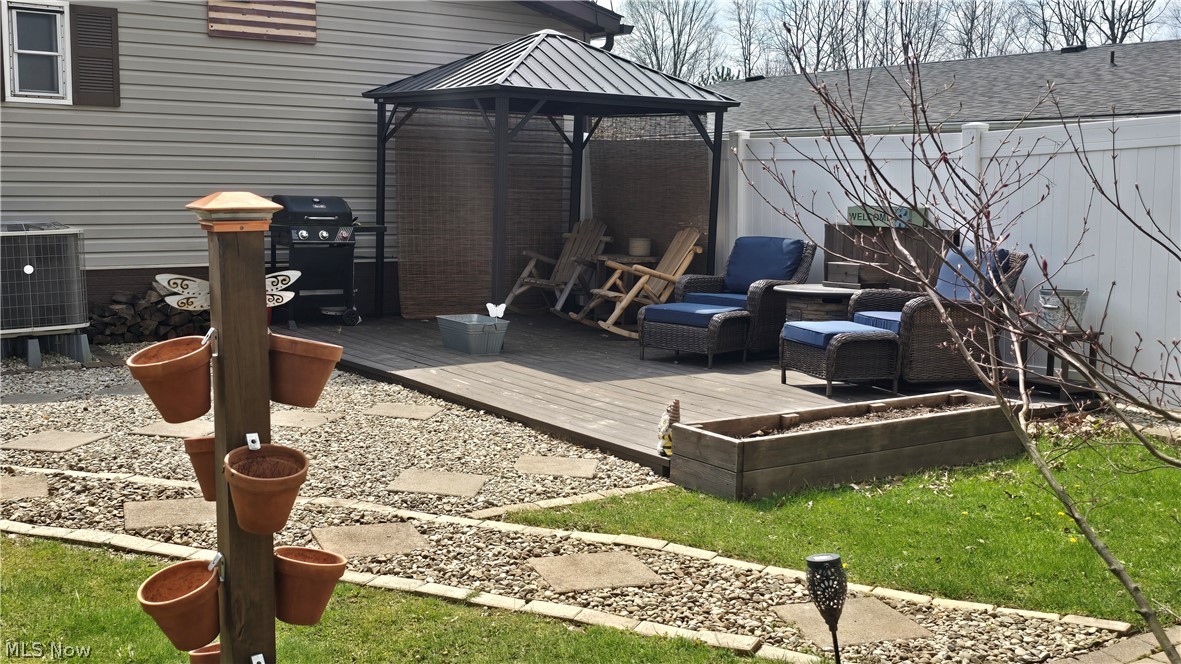 103 Greentree Hiram OH 44234