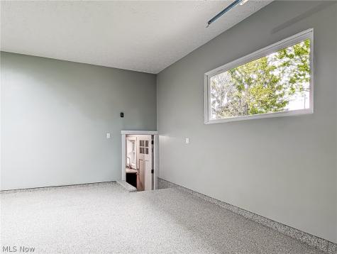 1101 Chaparrel Road SW Hartville OH 44632