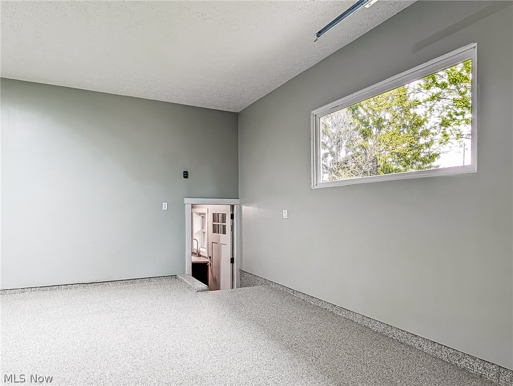 1101 Chaparrel Road SW Hartville OH 44632