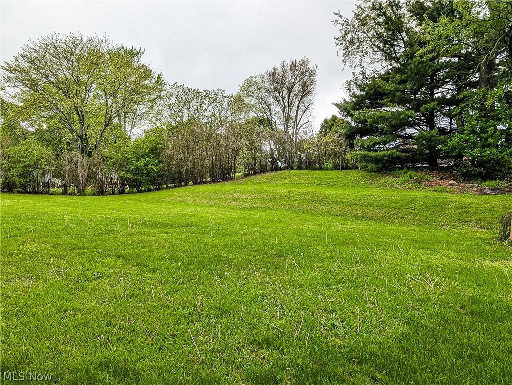 1101 Chaparrel Road SW Hartville OH 44632