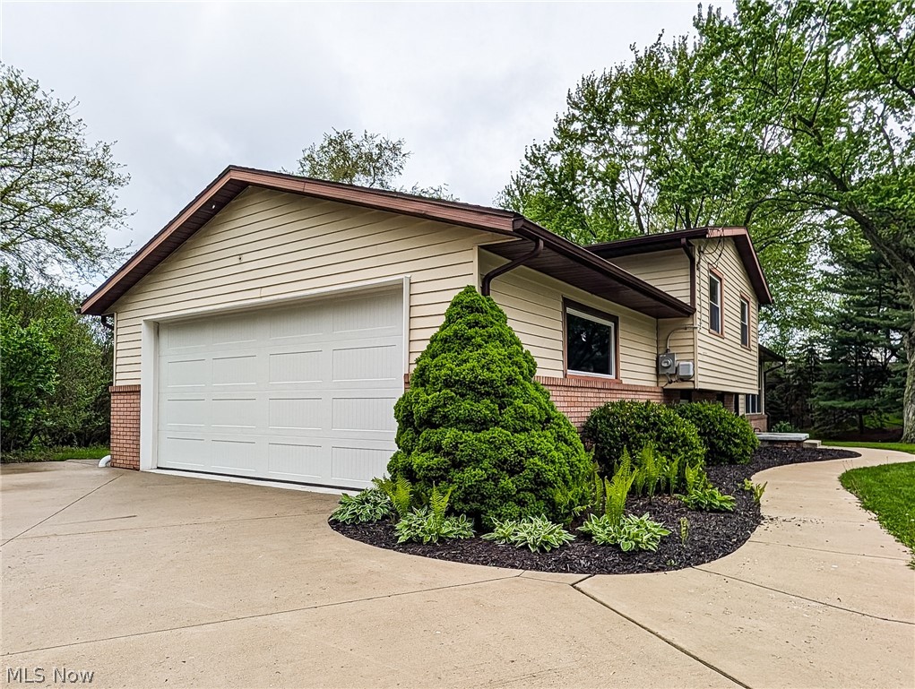 1101 Chaparrel Road SW Hartville OH 44632