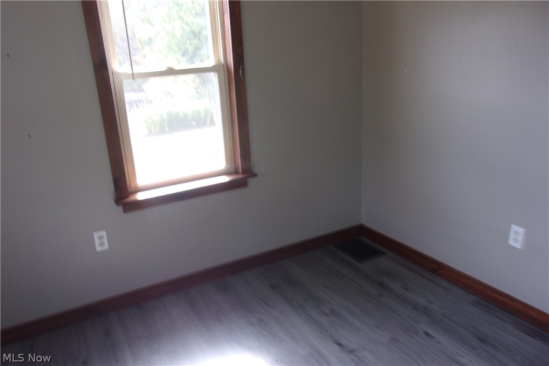 107 Jefferson Street Amsterdam OH 43903